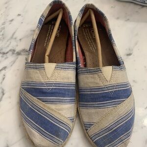 Toms shoes 6.5 very clean